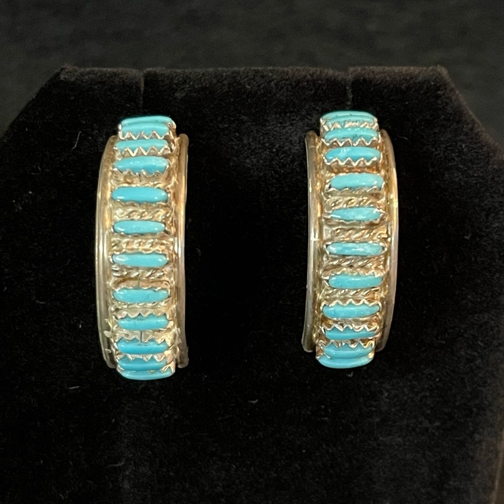 ZUNI TURQUOISE HALF HOOP STERLING EARRINGS